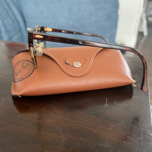 Ray-Ban Clubmaster Classic Sunglasses Tortoise - Picture 3 of 4